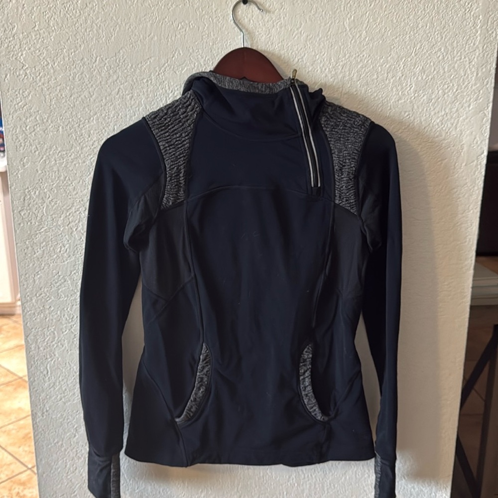 Lululemon black hoodie